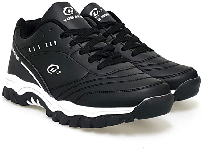 유세븐 남성용 트레킹화 DM70040