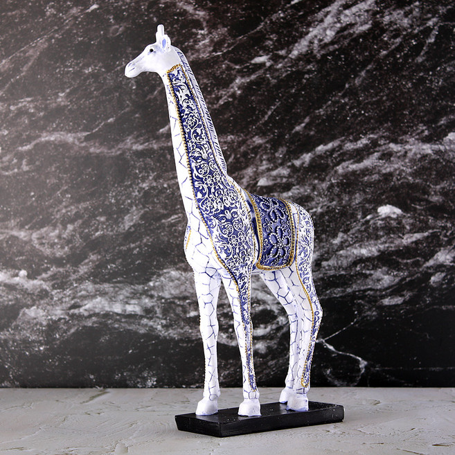貴族長頸鹿雕像 35E16-117, 混合色