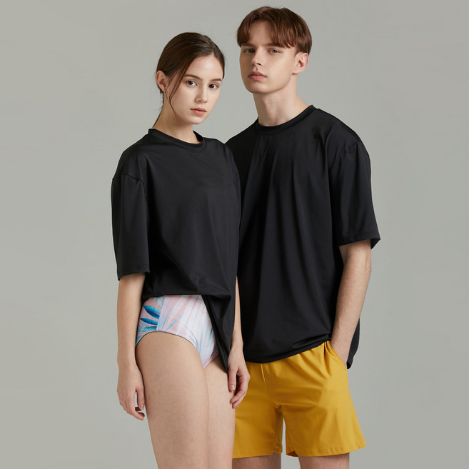 에이치머스 남여공용 버뮤다 오버핏 반팔티 커플 래쉬가드