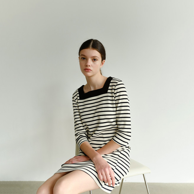 1159스튜디오 A2 SQUARENECK STRIPE OPS