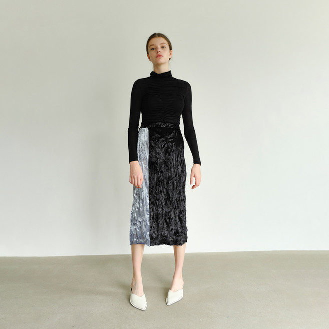 1159스튜디오 A2 COLOR POINT VELVET SKIRT