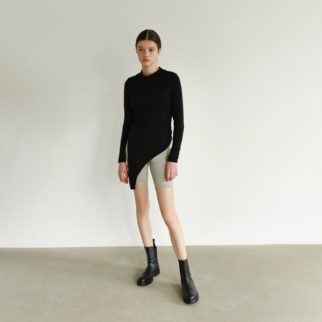 1159스튜디오 여성용 A2 SHIRRING SLIT TURTLENECK T-SHIRTS