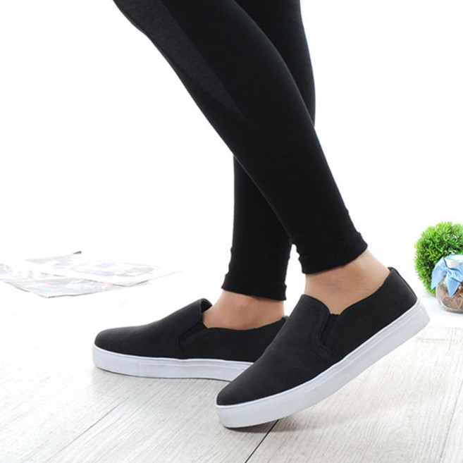 투고 스웨이드 슬립온