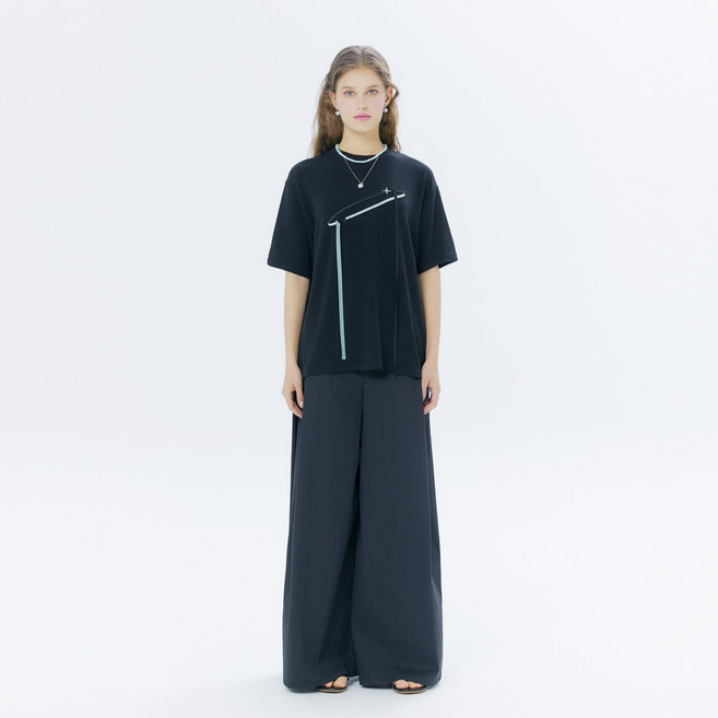 더스튜디오케이 ECO EMBLEM TSHIRTS