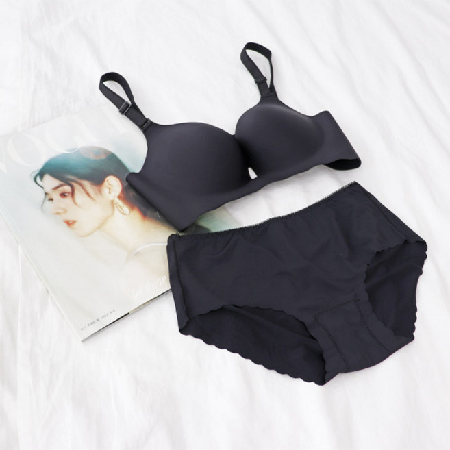 Moon Lit 無鋼圈 2cm 豐盈襯墊 感恩內衣褲組