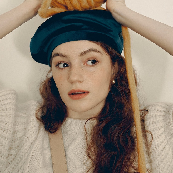POESIE D'AME Let there be light Velvet beret