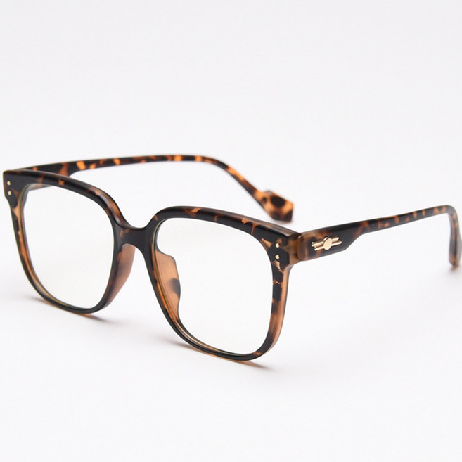 라운드 이태리 뿔테