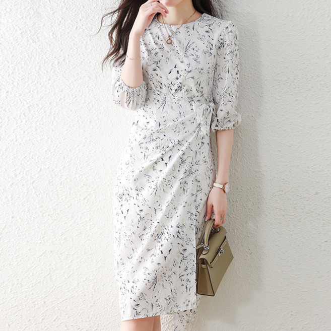 페이퍼먼츠 청순 잔꽃 허리 리본 포인트 미디 원피스 01888 빅사이즈 포함