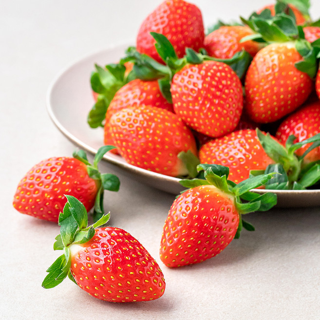 과일진심 GAP 인증 산청 금실딸기(상), 500g, 1개