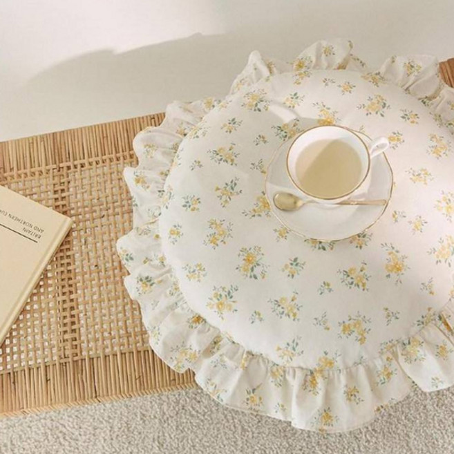 데코뷰 코티지 플라워 프릴 원형 방석 겸 쿠션 커버, 옐로우 + 그린 + 아이보리