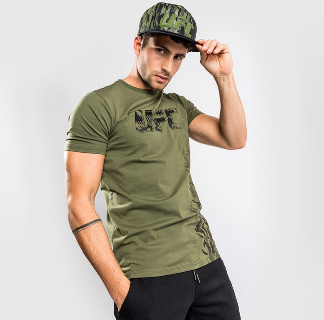 UFC SPORT Venum 男士 Authentic Fight Week 短袖 T恤