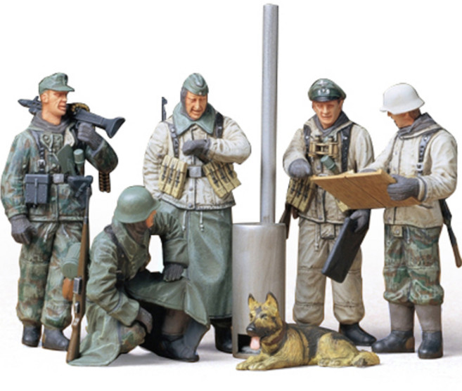 타미야 1:35 독일 장병 야전회의 세트 혼합색상 35212, 1세트