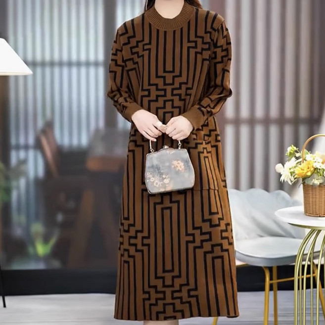 아뗄릭 록시 옵티컬 도형 긴소매 니트 원피스 03062