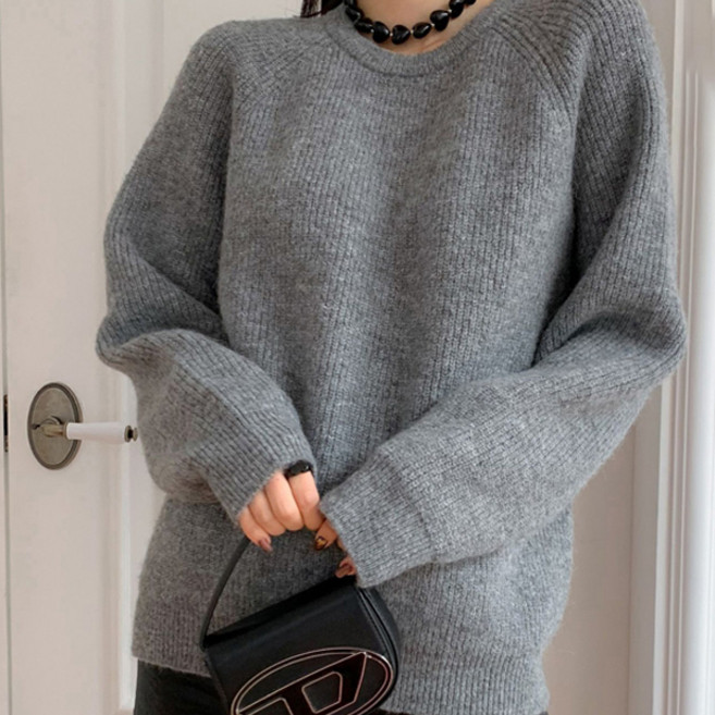 KnitNJean 女款寬鬆版型羊羔毛基本款拉克蘭袖Protea圓領針織衫