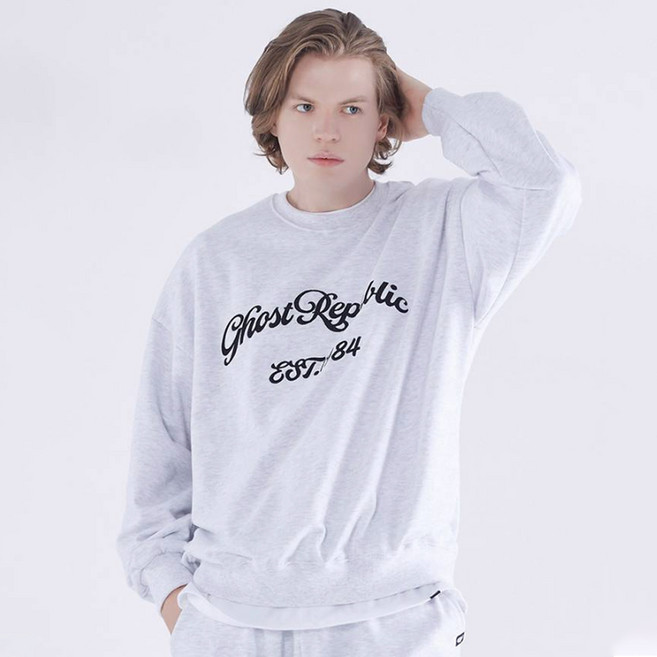 고스트리퍼블릭 남녀공용 커시브 1984 자수 오버핏 쭈리 맨투맨 GMT-150