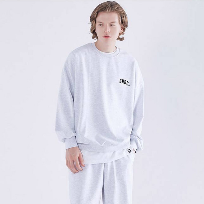 고스트리퍼블릭 남녀공용 GRBC 스몰 시그니처 오버핏 쭈리 맨투맨 GMT-147