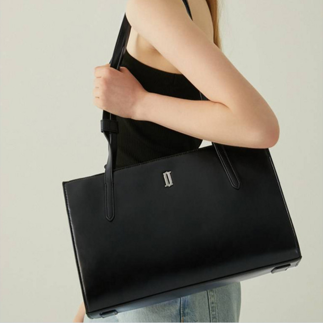 J.ESTINA 女用 MANO EW 長版肩揹包 JHNCHA2BS326BK980 + 購物袋