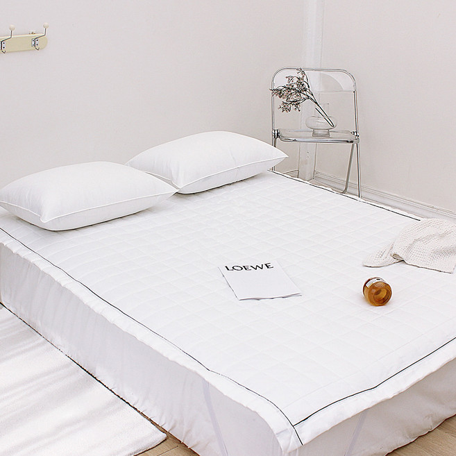 슈에뜨룸 스노우 접촉냉감 밴딩 침대패드, 화이트 + 블랙