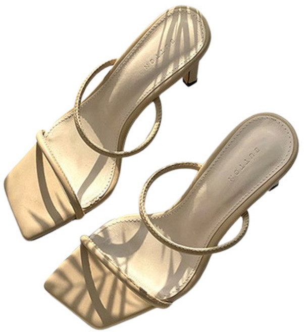 안다로미 여성용 피테르 샌들힐