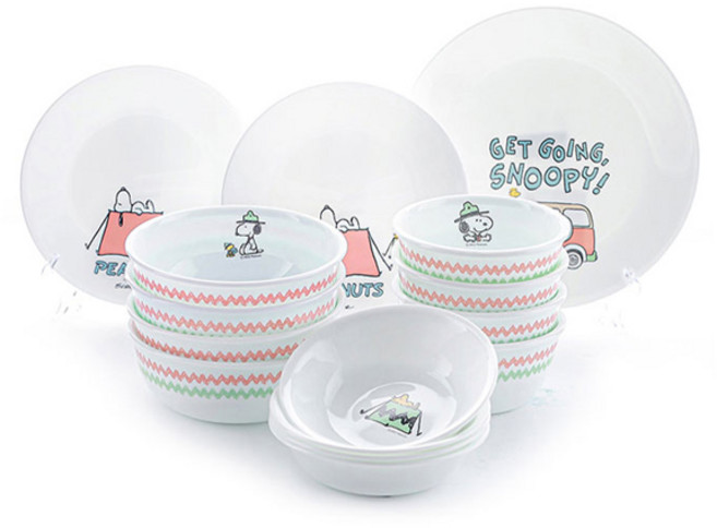 코렐 스누피캠핑 한국형 4인 식기세트 15p, 혼합색상, 공기 4p + 대접 4p + 앞접시 4p + 원형소접시 2p + 원형중접시, 1세트