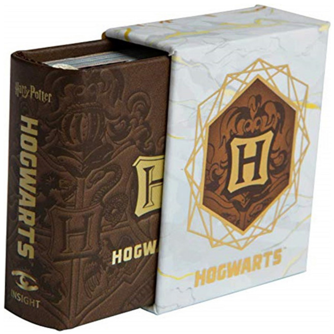 Harry Potter: HOGWARTS, Insight Editions