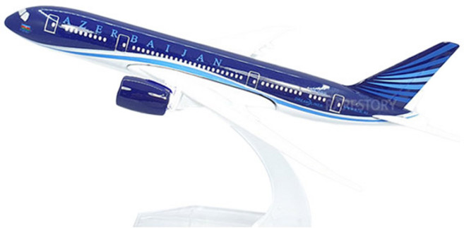 飛機模型, 109 亞塞拜然航空 787, 1盒