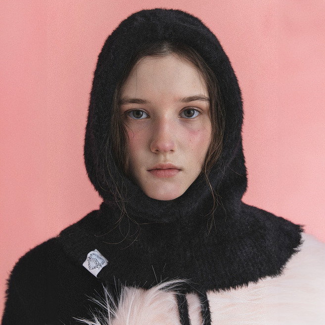 POESIE D'AME 針織巴拉克拉瓦帽 IN WING, BLACK, 1個