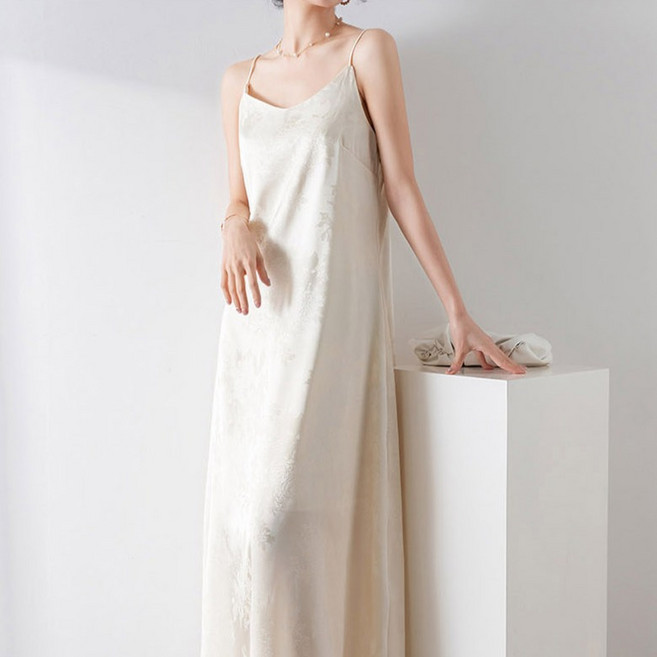 페이퍼먼츠 새틴 플라워 패턴 슬립 롱 원피스 10172