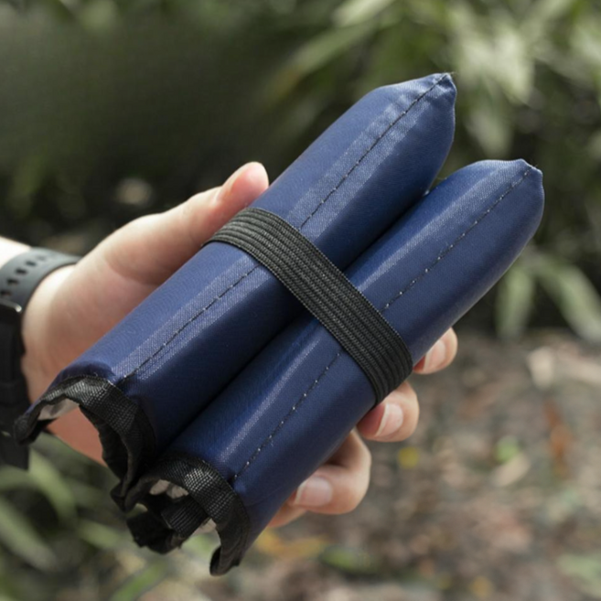 클로버상사 1인용 휴대용 접이식 등산방석 2p, 네이비