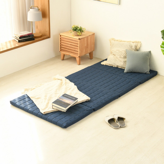 소노까사 옷장 4단 접이식 토퍼 매트리스, 네이비