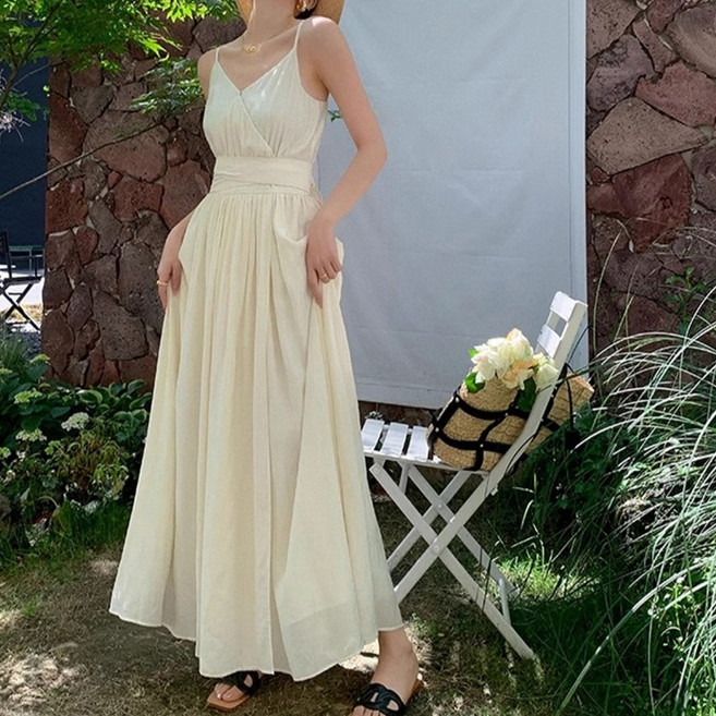 ViVEMO 奢華交叉綁帶傘狀無袖長版連身裙 10257, 象牙白