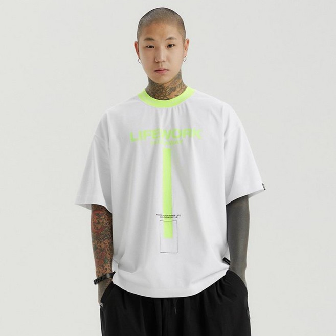 라이프워크 네온 립 반팔 티셔츠 LW222TS412