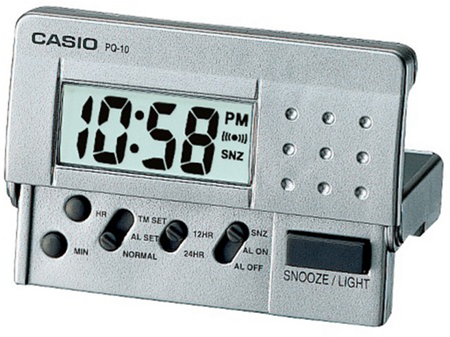 CASIO 卡西歐 輕巧電子鬧鐘, 銀色