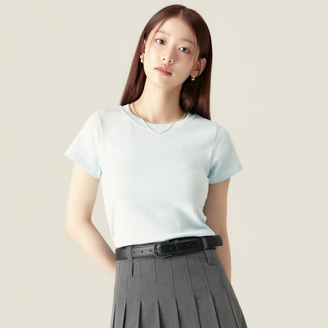 Roem 女款修身短袖T恤