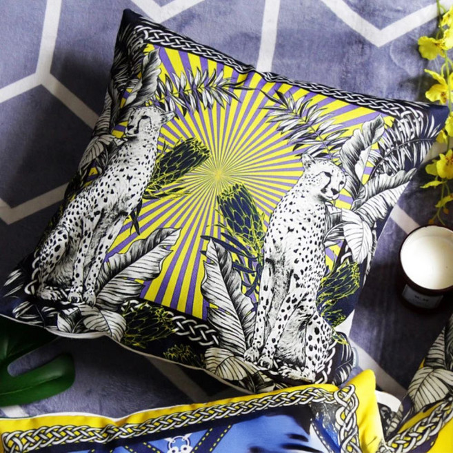 TROMSO 奢華義大利棉麻抱枕, 輝煌雙豹