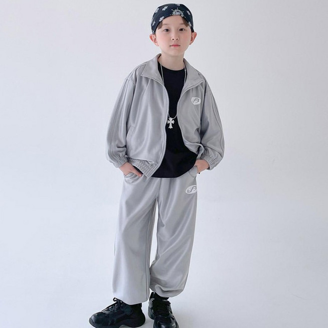 베리클로젯 주니어 남아용 스틸 그라파이트 상하의 세트