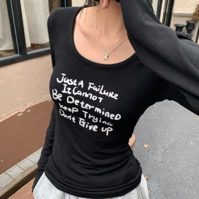 구디프 여성용 데일리 기본템 유넥 슬림핏 레터링 긴팔 티셔츠