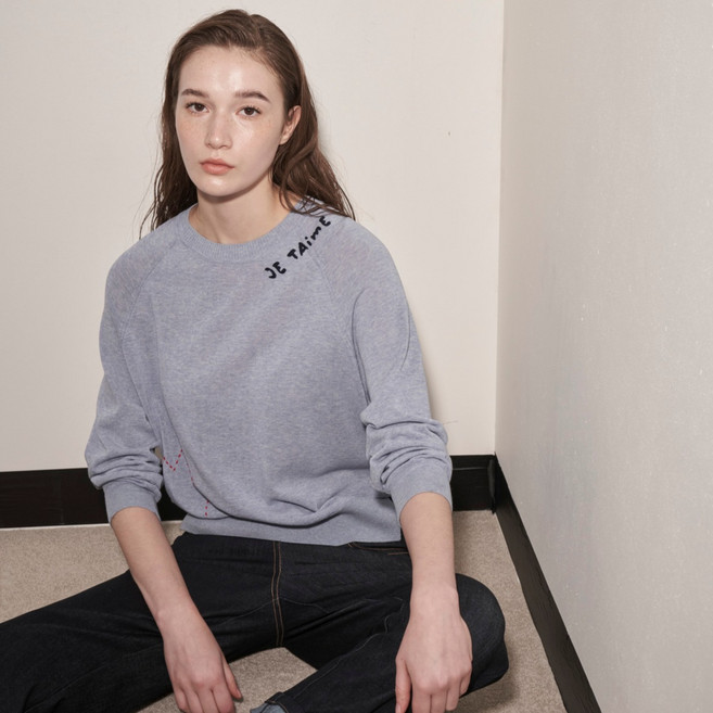 올리비아로렌 여성용 자수 포인트 맨투맨풀오버 VVCBL5F7471