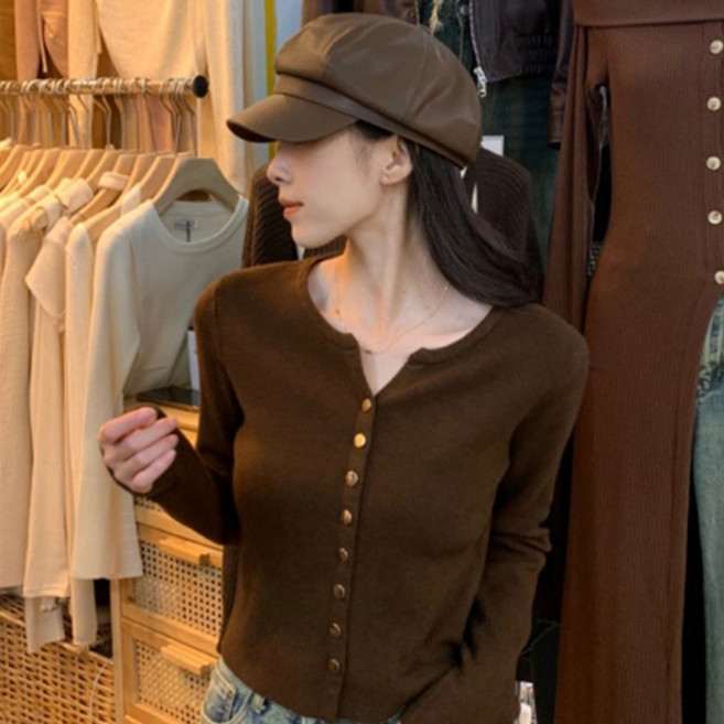 여성용 라운드 넥 골드 버튼 베이직 니트 가디건 MW0053