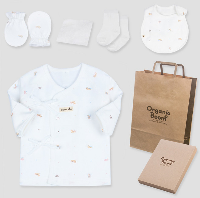 오가닉붐 사계절 말띠해 배냇저고리 + 턱받이 + 손싸개 + 양말 + 손수건 + 상자 세트 + 쇼핑백