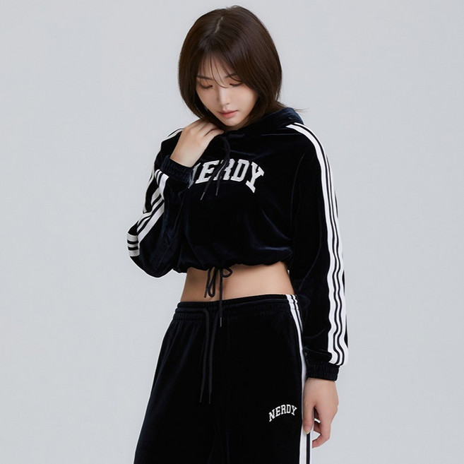 널디 여성용 벨벳 아치 로고 크롭 풀오버 후디