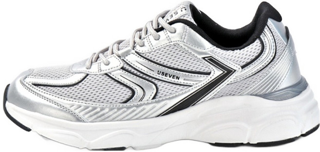 유세븐 발볼넓은 가벼운 런닝 운동화 DM351
