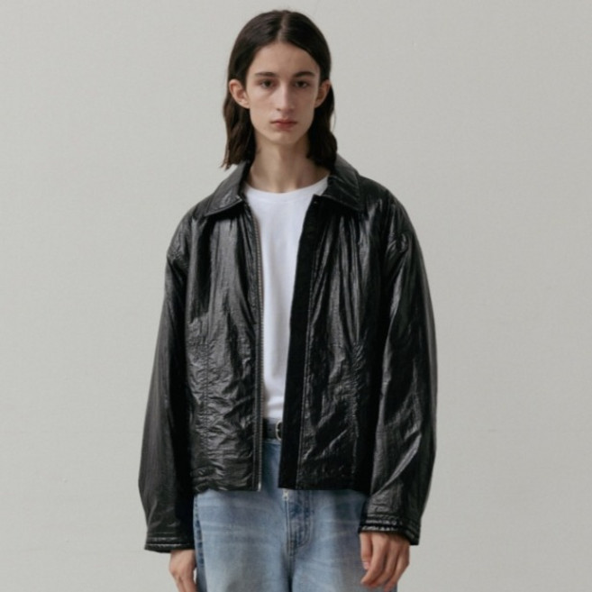 Konstruktion 亮面抽繩飛行夾克