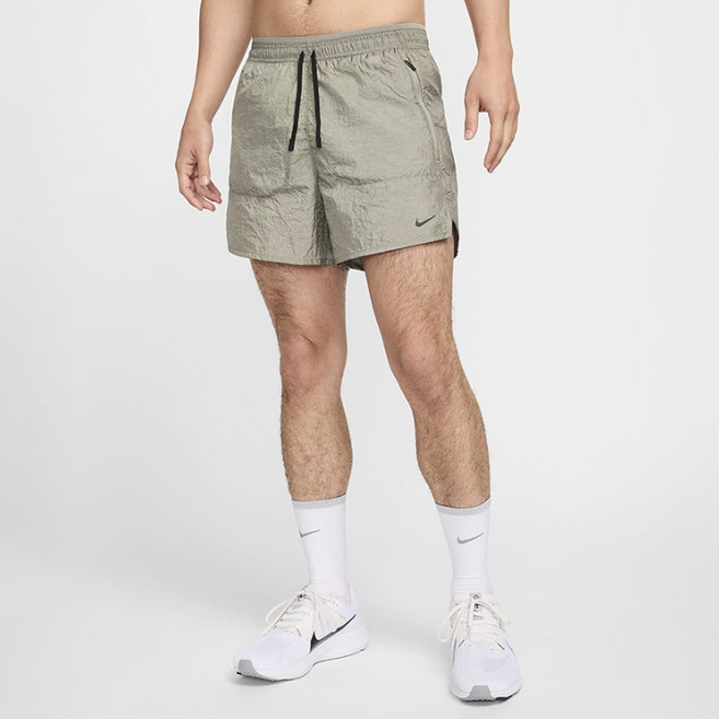 NIKE 耐吉 男款 Dri-FIT Run Division Stride 5吋短褲 FN3392-053