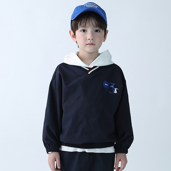 OTHER COMMA ANOTHER CURLYSUE Edit Acomma 化纖大學T C243TS354P