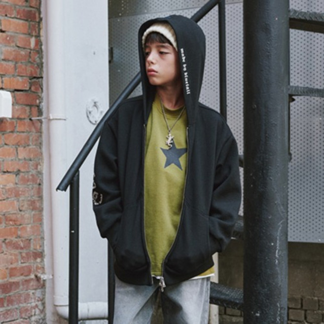 6위 - 블루테일 포켓 후드집업 AZG3JP02BK