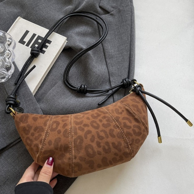 Allode 鹽麵包造型仿麂皮包