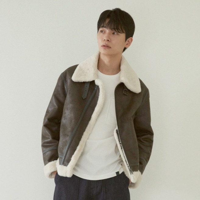 210에디트 남녀공용 하이넥 무스탕 자켓 ZF4JP041