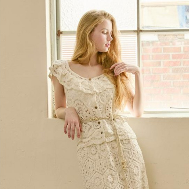 비키니밴더 여성용 딜리스 크로셰 버튼 슬리브리스 탑, 네추럴화이트