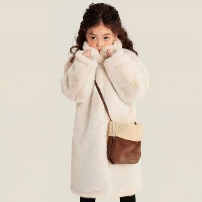 하라로이 밀크 하이넥 덤블 롱코트